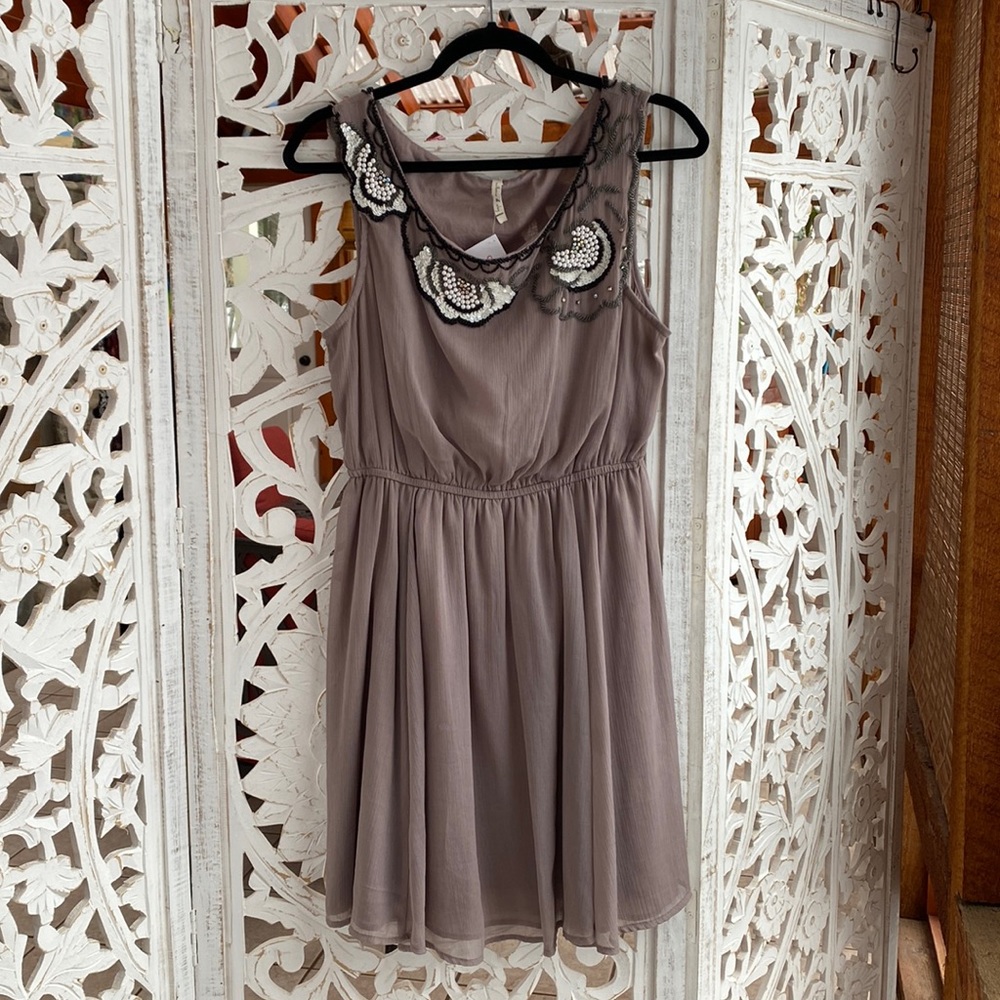 Flirty Gauzy Sequin & Beaded Purple-Grey Dress – Willow & Clay – Small